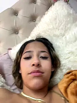 vicky bass online show from 10.04.25