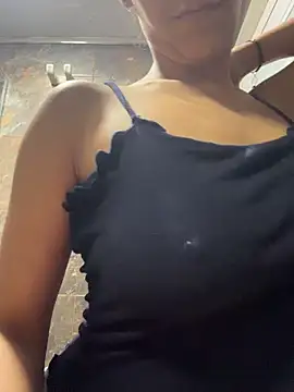 vicky bass online show from 11.18.25