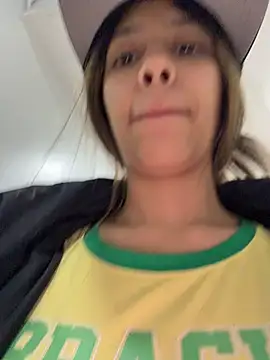 vicky bass online show from 11.20.25