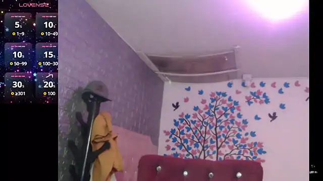 AngelaTurizo online show from 09.27.25