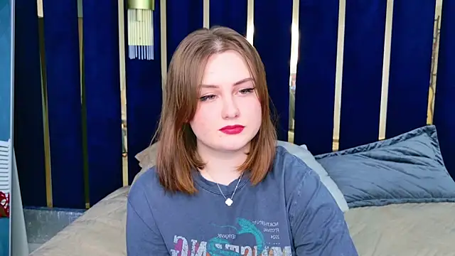Snapshot of Kendra_Parlow chatting on 02.08.25 Kendra Parlow online show from 02.08.25