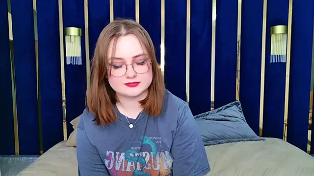 Snapshot of Kendra_Parlow chatting on 02.09.25 Kendra Parlow online show from 02.09.25