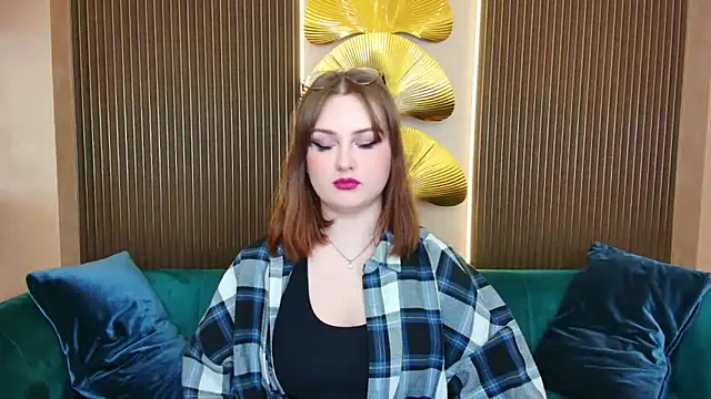 Snapshot of Kendra_Parlow chatting on 03.07.25 Kendra Parlow online show from 03.07.25