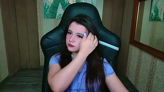 Snapshot of Pauline_Heaven chatting on 09.16.25 Pauline Heaven online show from 09.16.25