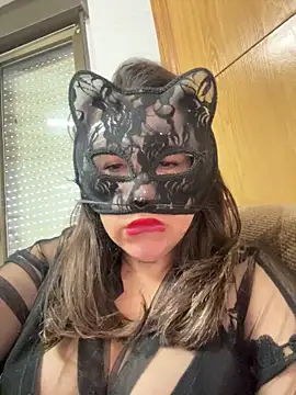 laarti online show from 12.22.25