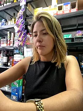 Andrea18 blonde online show from 11.21.25