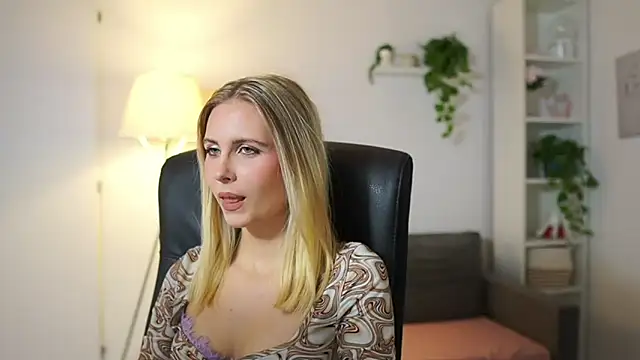 catecrago  online show from 10.15.25