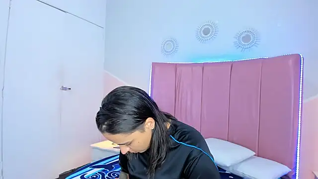 Liiam smith  online show from 12.01.25