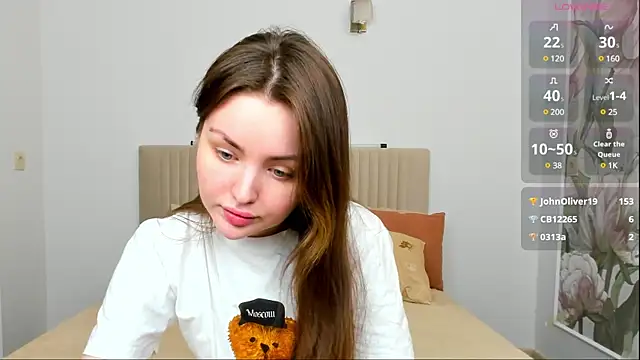 Lora Rosee online show from 03.05.25