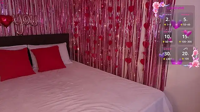 Lora Rosee online show from 03.04.26