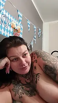 CannabisQueenn online show from 10.03.25