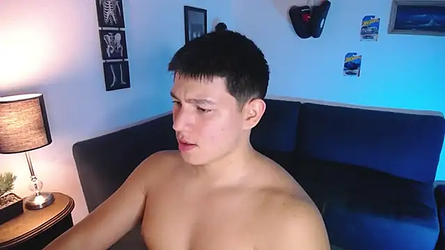 JamesCr  online show from 03.22.26