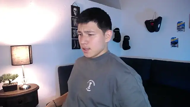 JamesCr  online show from 03.27.26