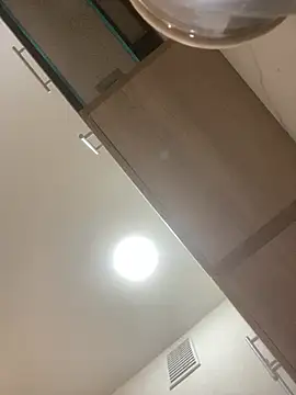 LynnAhNight online show from 04.17.26