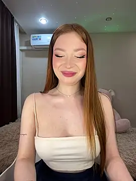 Snapshot of JessRoal chatting on 03.05.25 JessRoal online show from 03.05.25