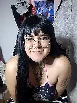 Snapshot of xomimuka chatting on 03.19.25 xomimuka online show from 03.19.25