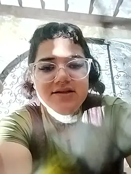 Snapshot of xomimuka chatting on 10.08.25 xomimuka online show from 10.08.25