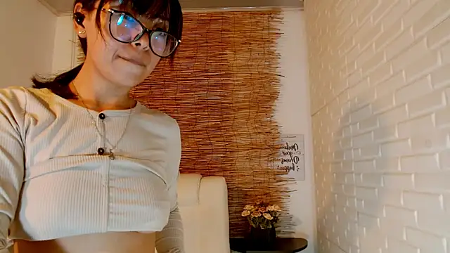 Luna 7 777 online show from 02.23.25