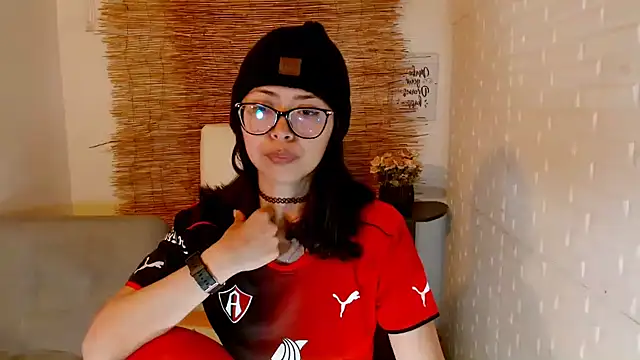 Luna 7 777 online show from 03.03.25