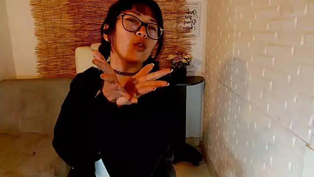 Luna 7 777 online show from 03.19.25