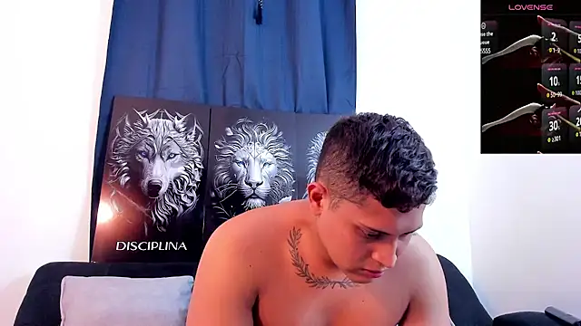 Snapshot of JohanSmith chatting on 02.20.25 JohanSmith online show from 02.20.25