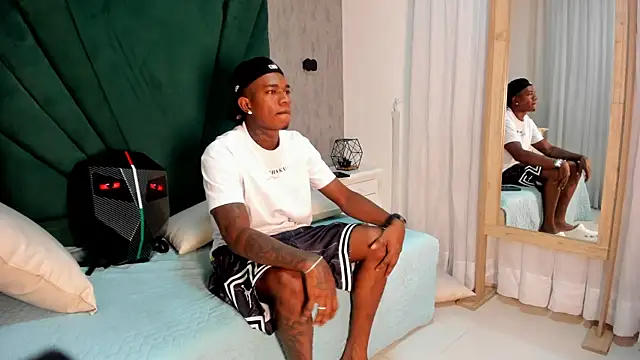 Juanita Harold online show from 02.11.25