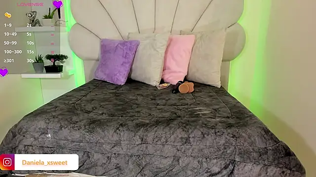 Danielaangelina online show from 03.18.26