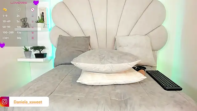 Danielaangelina online show from 03.27.26