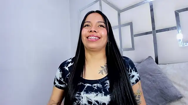 ZoeWan69 online show from 09.30.25