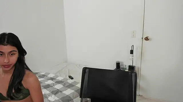 Mazikeen  18 online show from 04.20.26