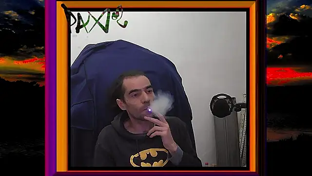 Snapshot of ReyDeBotones chatting on 03.04.26 ReyDeBotones online show from 03.04.26