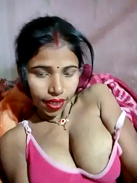 Snapshot of Miss_triha chatting on 02.22.25 Miss triha online show from 02.22.25