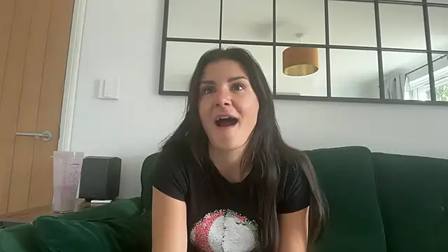 Petitecookie online show from 09.12.25