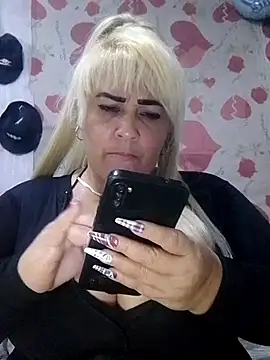 BonniAdams online show from 10.05.25