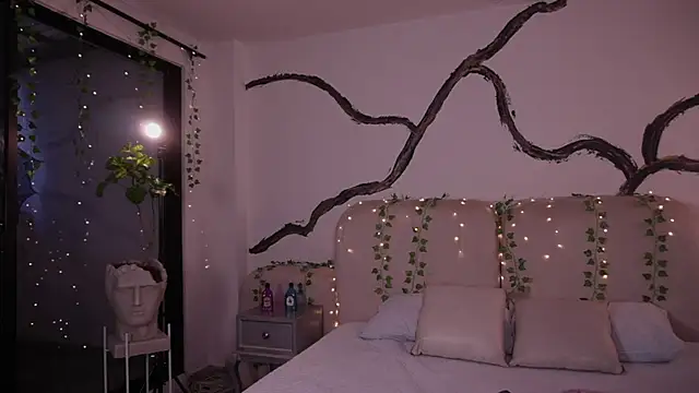 soidai miiu online show from 10.07.25