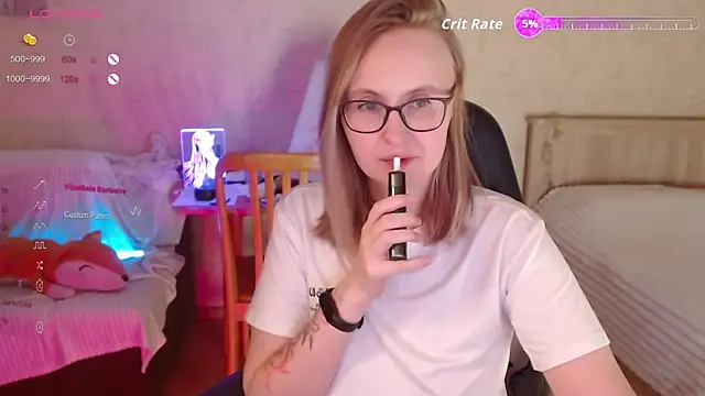 Agatha Mott online show from 12.19.25