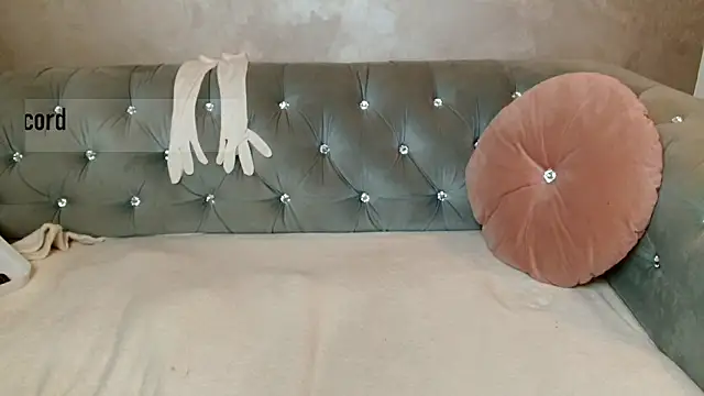 xoCaroxQueenxo online show from 03.19.25