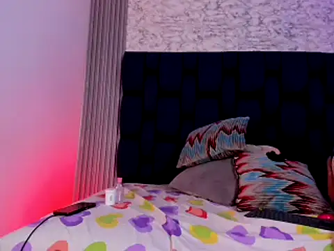 Ashlyaurora online show from 02.15.25