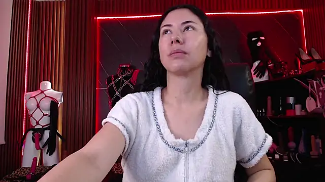 Snapshot of XiaQueen chatting on 09.18.25 XiaQueen online show from 09.18.25