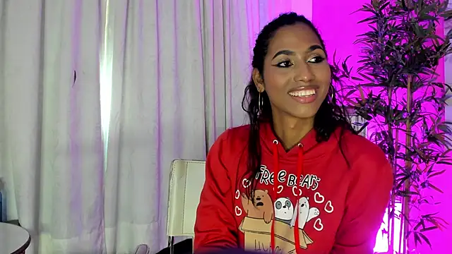 Snapshot of Alissemasiel chatting on 04.29.26 Alissemasiel online show from 04.29.26