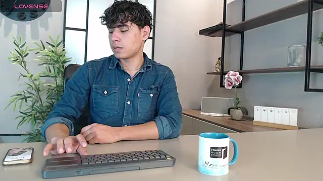 Snapshot of Gabriell_ramirez chatting on 03.01.25 Gabriell ramirez online show from 03.01.25