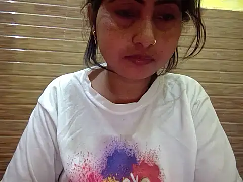 Snapshot of Queen_Couple chatting on 03.09.25 Queen Couple online show from 03.09.25