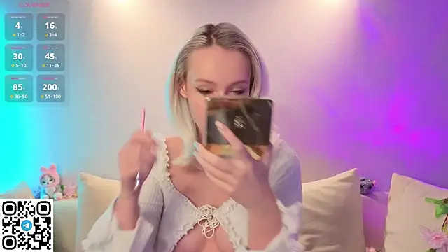 Anadeyaaa online show from 11.09.25