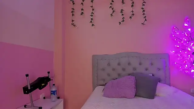 littletammy4u  online show from 10.07.25