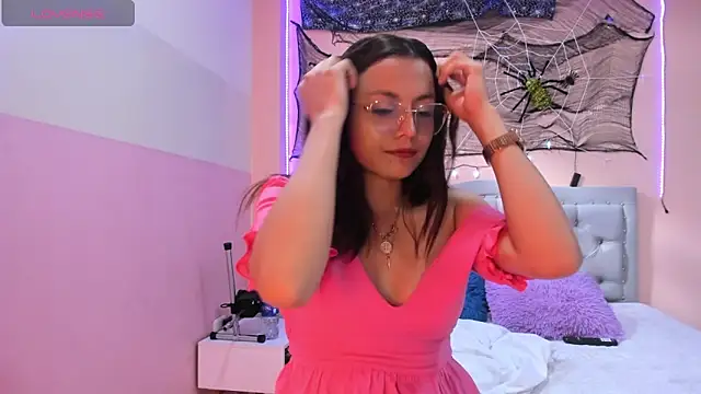 littletammy4u  online show from 10.24.25