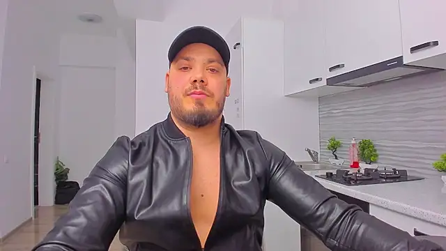 ZackMasterss online show from 02.14.25