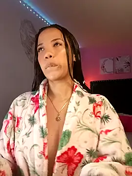 SallyWhitee online show from 04.06.26