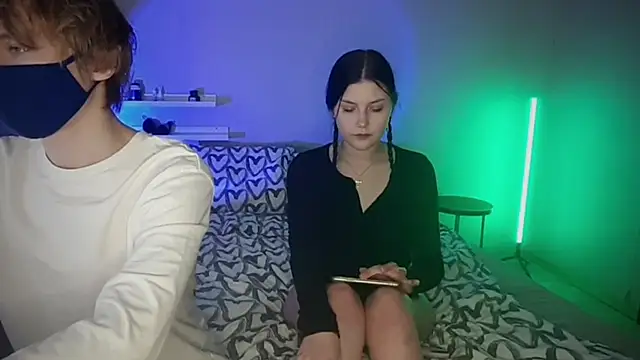 Snapshot of ParisKyoto chatting on 02.21.25 ParisKyoto online show from 02.21.25