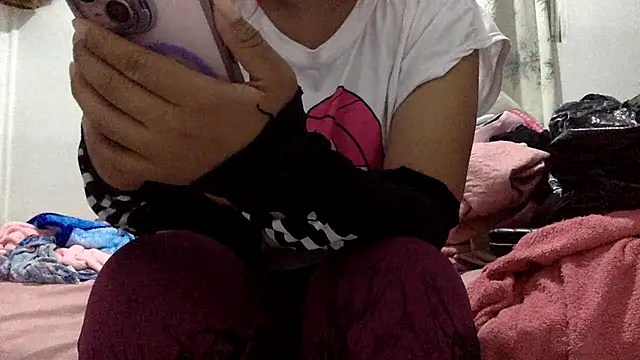 sharonlopez9611 online show from 10.29.25