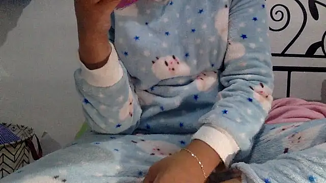 sharonlopez9611 online show from 02.19.26